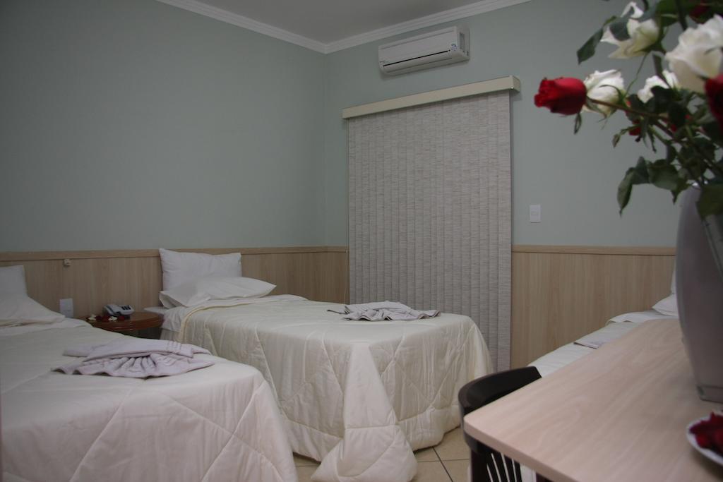 Santa Felicidade Ribeirão Preto Стая снимка